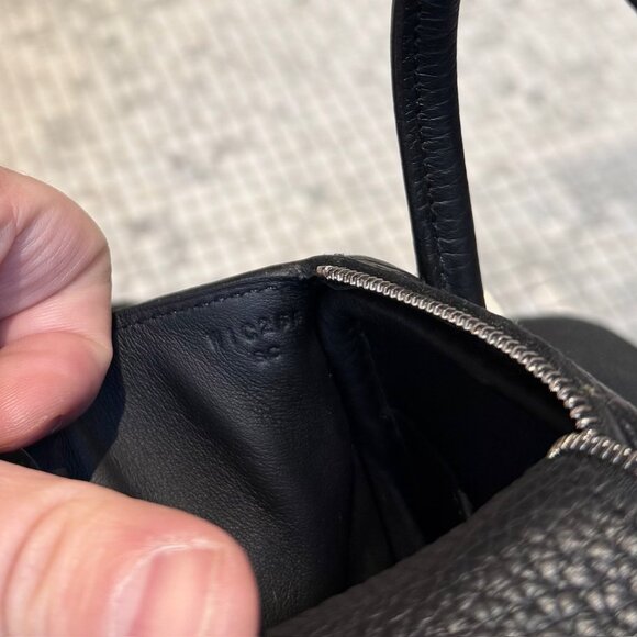 Hermès 2024 Black Taurillon Mini Lindy 20 Bag - Picture 12 of 16